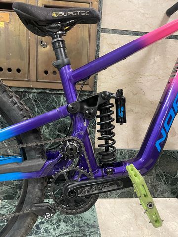 Käytetty Norco Shore 2 2023 2023 Mountainbike — kuva 4 / 6