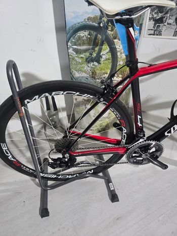 Used Specialized Tarmac Shimano 105 2014 Road & Gravel, Red — image 3 of 12