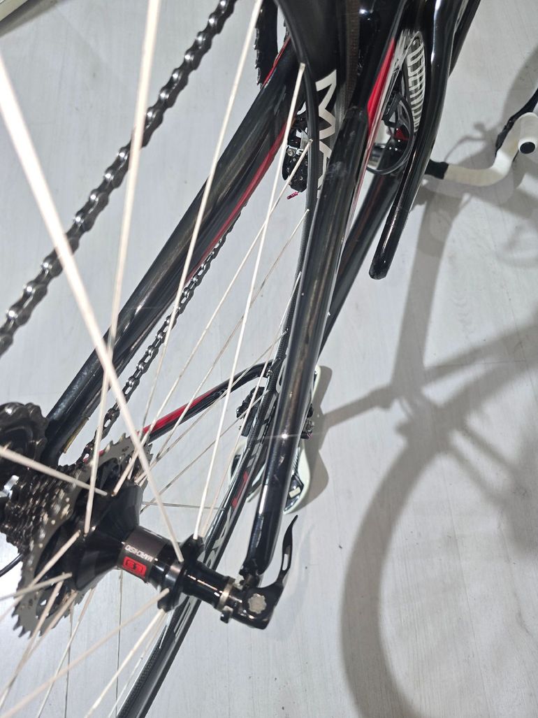 Used Specialized Tarmac Shimano 105 2014 Road & Gravel, Red — image 10 of 12