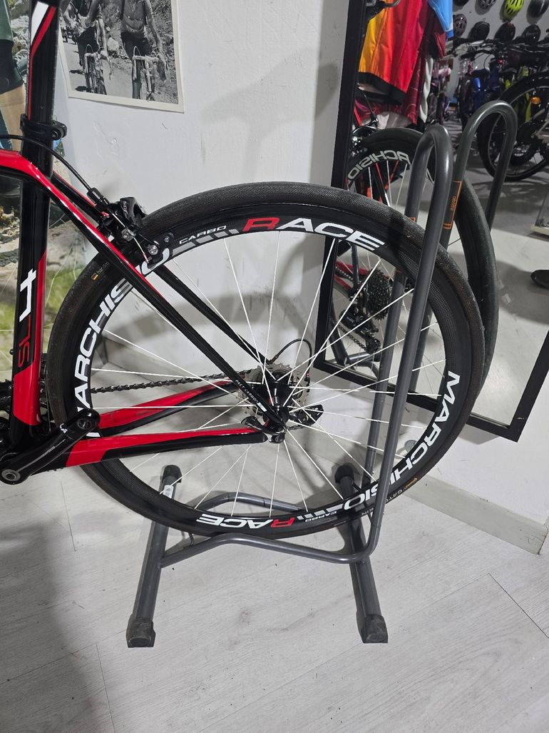 Used Specialized Tarmac Shimano 105 2014 Road & Gravel, Red — image 7 of 12