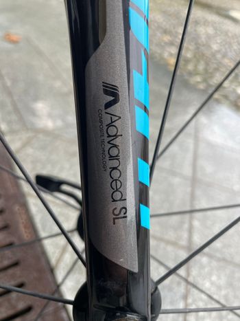 Used Giant TCR Advanced SL 2-KOM 2018 2018 Road & Gravel — image 7 of 14