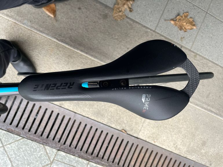 Used Giant TCR Advanced SL 2-KOM 2018 2018 Road & Gravel — image 14 of 14