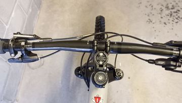 Used Trek Procaliber 9.8 SL 2018 2018 Mountainbike, Light Gray, 27.5, 29 — image 2 of 14