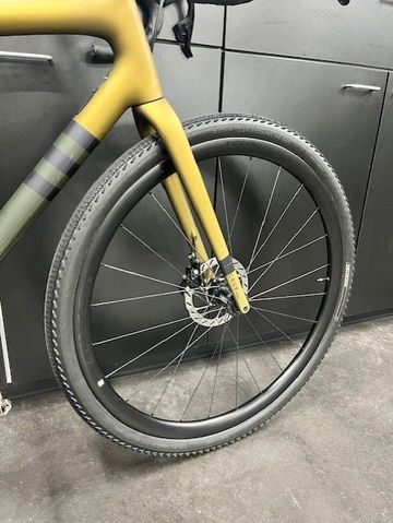 Używany Specialized Crux Expert 2024 2024 Road & Gravel — zdjęcie 8 z 9