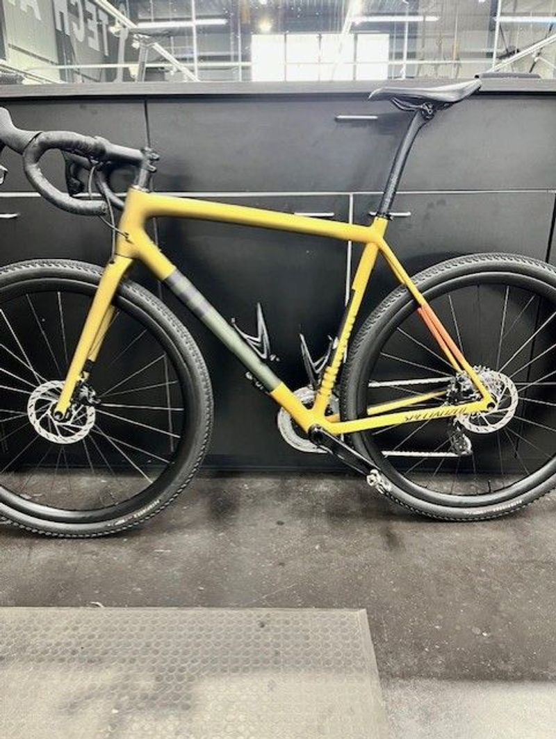 Używany Specialized Crux Expert 2024 2024 Road & Gravel — zdjęcie 3 z 9