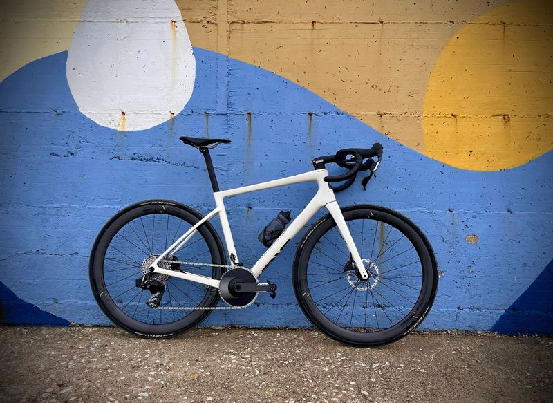 Used Enve Bikes Custom SRAM Force eTap AXS 2025 Road & Gravel, White — image 1 of 8