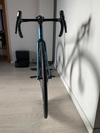 Used Canyon Canyon Ultimate CF SLX 8 Di2 2024 Road & Gravel, Blue — image 15 of 22