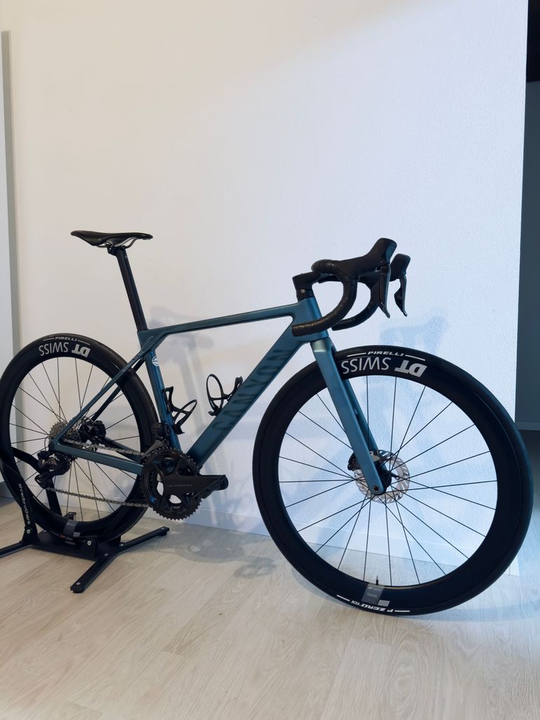 Used Canyon Canyon Ultimate CF SLX 8 Di2 2024 Road & Gravel, Blue — image 9 of 22