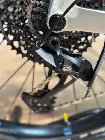 Used Fantic XEF SRAM GX Eagle 2025 Mountainbike, White, Mixed — image 7 of 10