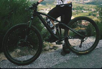 Used Canyon Neuron Shimano SLX 2017 Mountainbike, Black — image 2 of 3