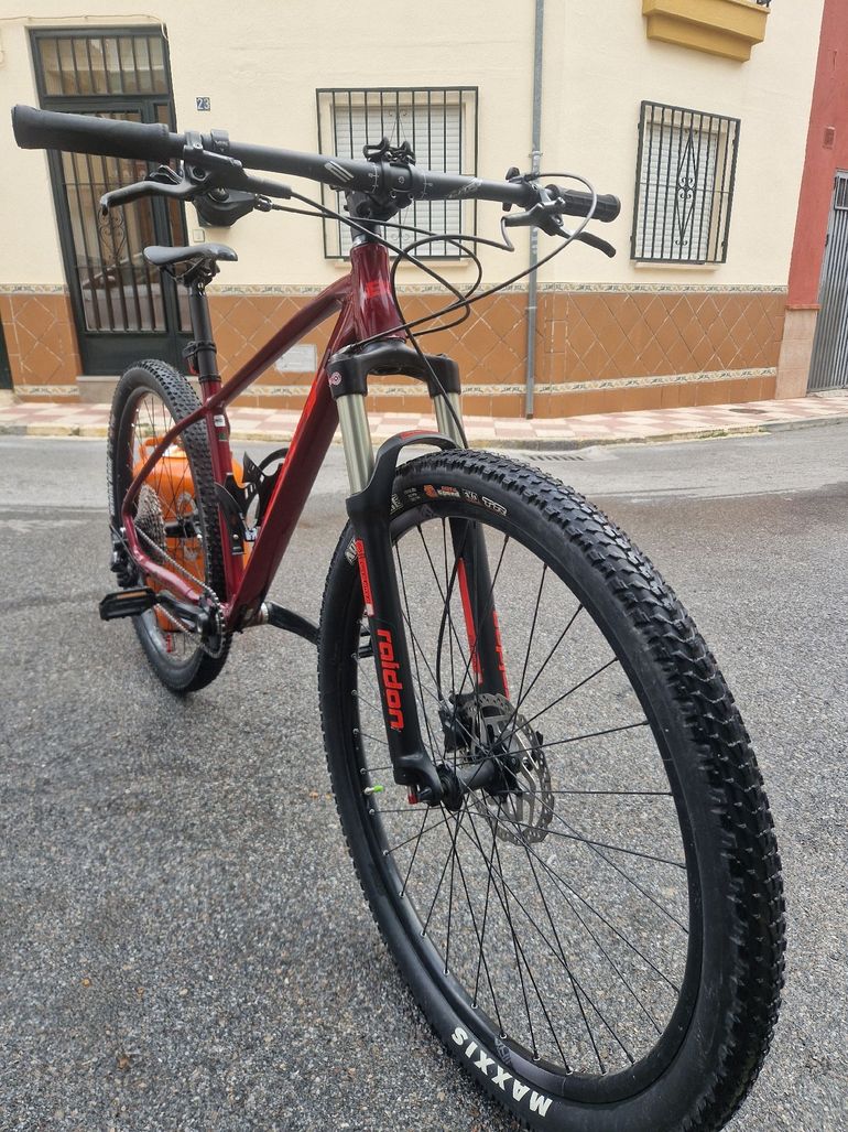 Used BH EXPERT 4.0 2022 2022 Mountainbike, Rojo — image 1 of 7