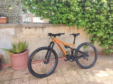 Tweedehands Orbea RISE H15 20mph 2022 2022 MTB