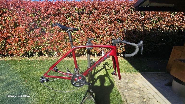 Used Trek Émonda SLR 7 Disc 2020 2020 Road & Gravel, Red — image 13 of 18