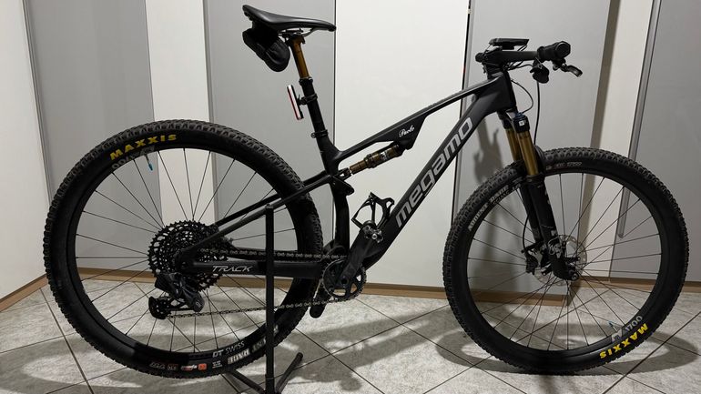 Used Megamo TRACK R120 AXS RACE SL 2023 2023 Mountainbike, Black, 29 — image 1 of 14