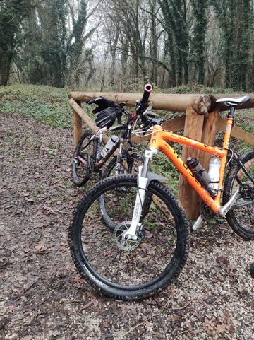 Used IKUDEI Custom Shimano Deore XT 2013 Mountainbike, Orange — image 2 of 3