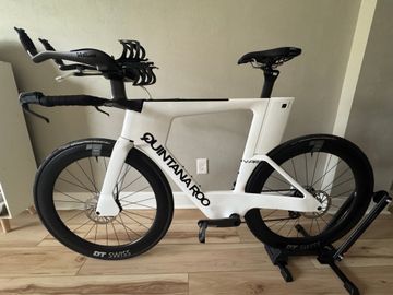 Used Quintana Roo V-PRi SRAM Force E1 2025 Road & Gravel, White — image 2 of 15