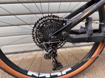 Used Canyon Strive CF 5.0 2019 2019 Mountainbike, Black, 29 — image 7 of 8