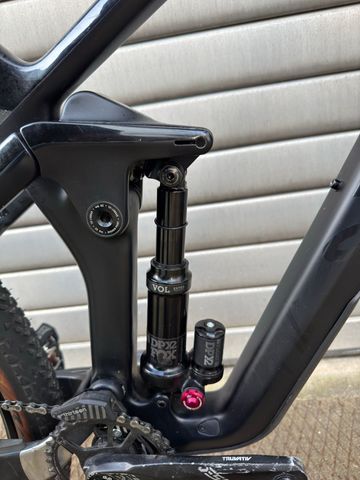 Used Canyon Strive CF 5.0 2019 2019 Mountainbike, Black, 29 — image 5 of 8