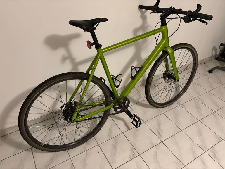 Used CUBE EDITOR, RACE 2025 2025 Road & Gravel, Green — image 3 of 16