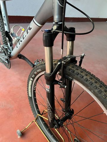 Używany Trek 4400 Shimano Deore 2012 Mountainbike — zdjęcie 4 z 5