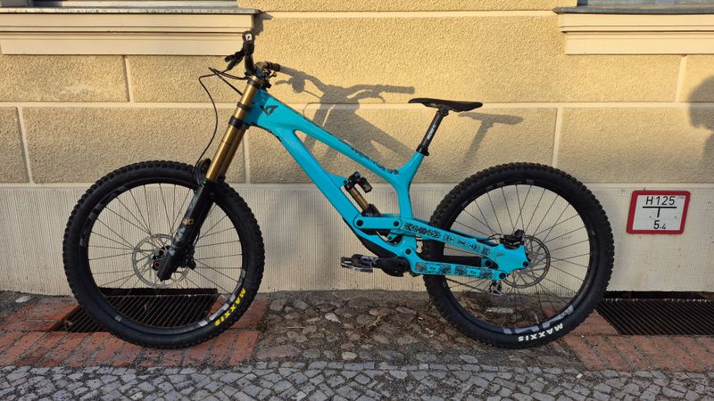 YT Industries Tues CORE 4 27 2023 2023 Mountainbike usato, Blu — immagine 2 di 17