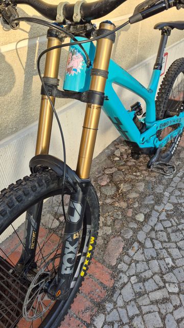 YT Industries Tues CORE 4 27 2023 2023 Mountainbike usato, Blu — immagine 10 di 17