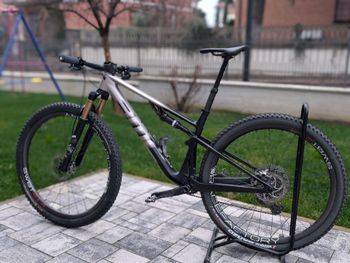 Used BMC Fourstroke TWO 2024 Frameset 2024 Mountainbike, Grigio chiaro — image 2 of 5