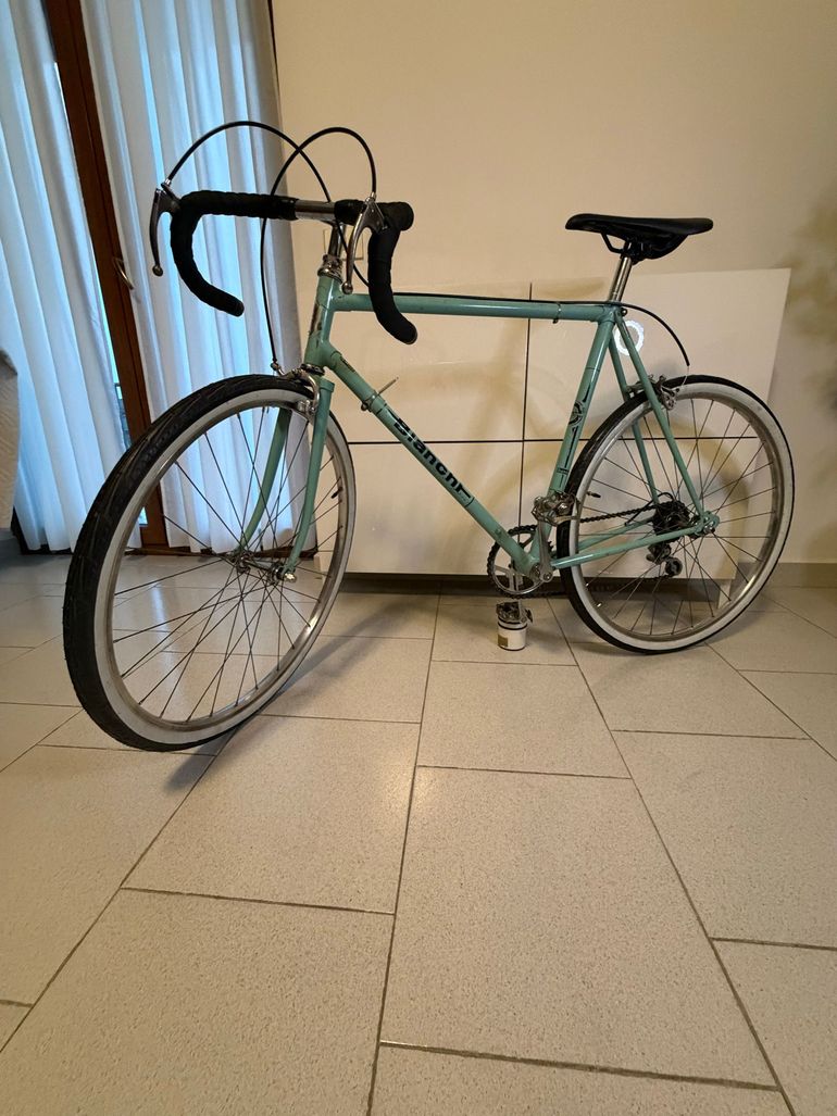 Used Bianchi Sprint Campagnolo Ekar 1976 Road & Gravel, Blau — image 8 of 8