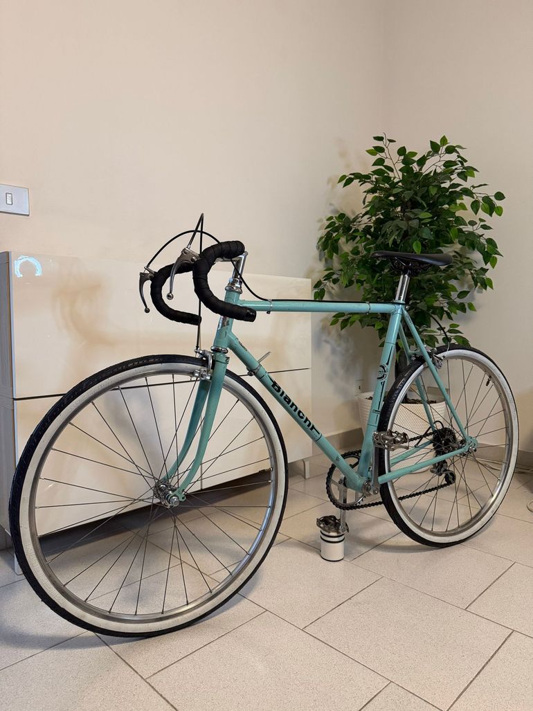 Used Bianchi Sprint Campagnolo Ekar 1976 Road & Gravel, Blau — image 2 of 8
