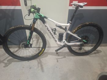 Used Orbea OIZ M PRO 2022 2022 Mountainbike, Blanco — image 2 of 4