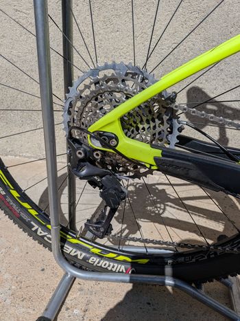Used Giant Xtc Shimano Deore XT 2018 Mountainbike — image 4 of 9