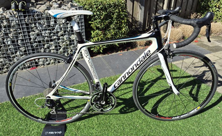 Used Cannondale Synapse Women’s Carbon 105 2011 Road & Gravel, White — image 1 of 16