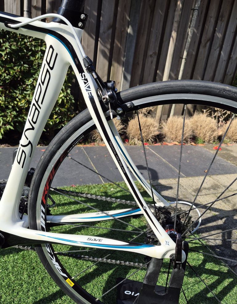 Used Cannondale Synapse Women’s Carbon 105 2011 Road & Gravel, White — image 12 of 16