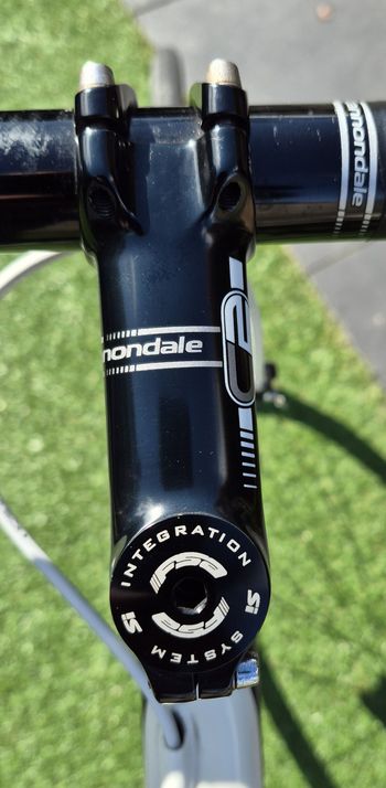 Used Cannondale Synapse Women’s Carbon 105 2011 Road & Gravel, White — image 14 of 16