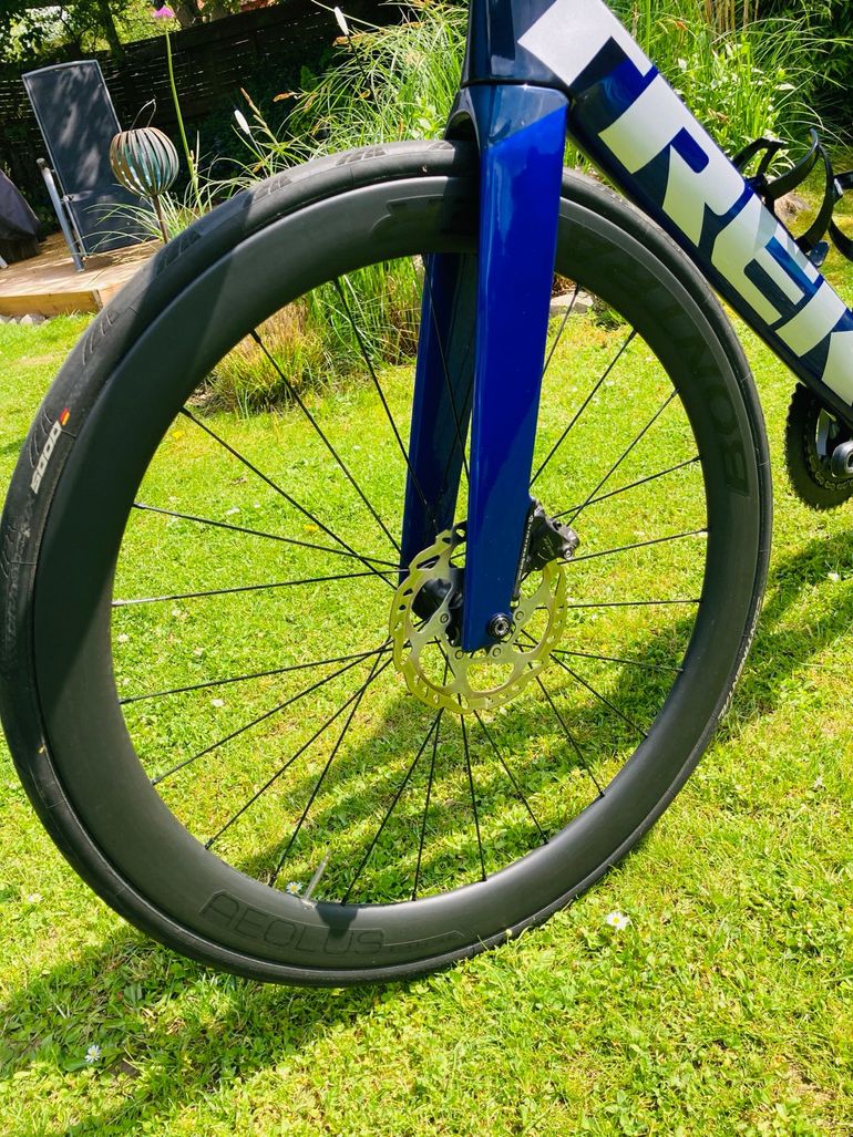 Used Trek Madone Shimano 105 Di2 2023 Road & Gravel, Blue — image 15 of 15