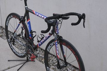 Used Trek Custom Campagnolo Super Record 2006 Road & Gravel, Light Gray — image 2 of 12