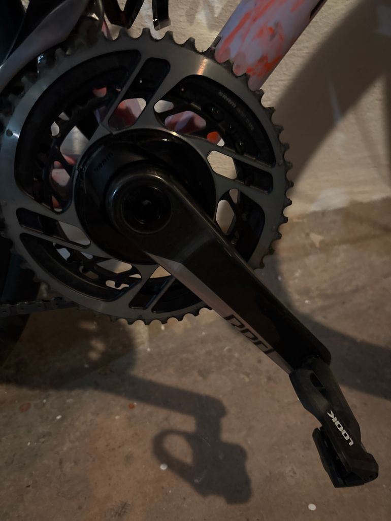 Used Specialized S-Works Tarmac SL8 - SRAM Red eTap AXS 2024 2024 Road & Gravel, Purple — image 4 of 5