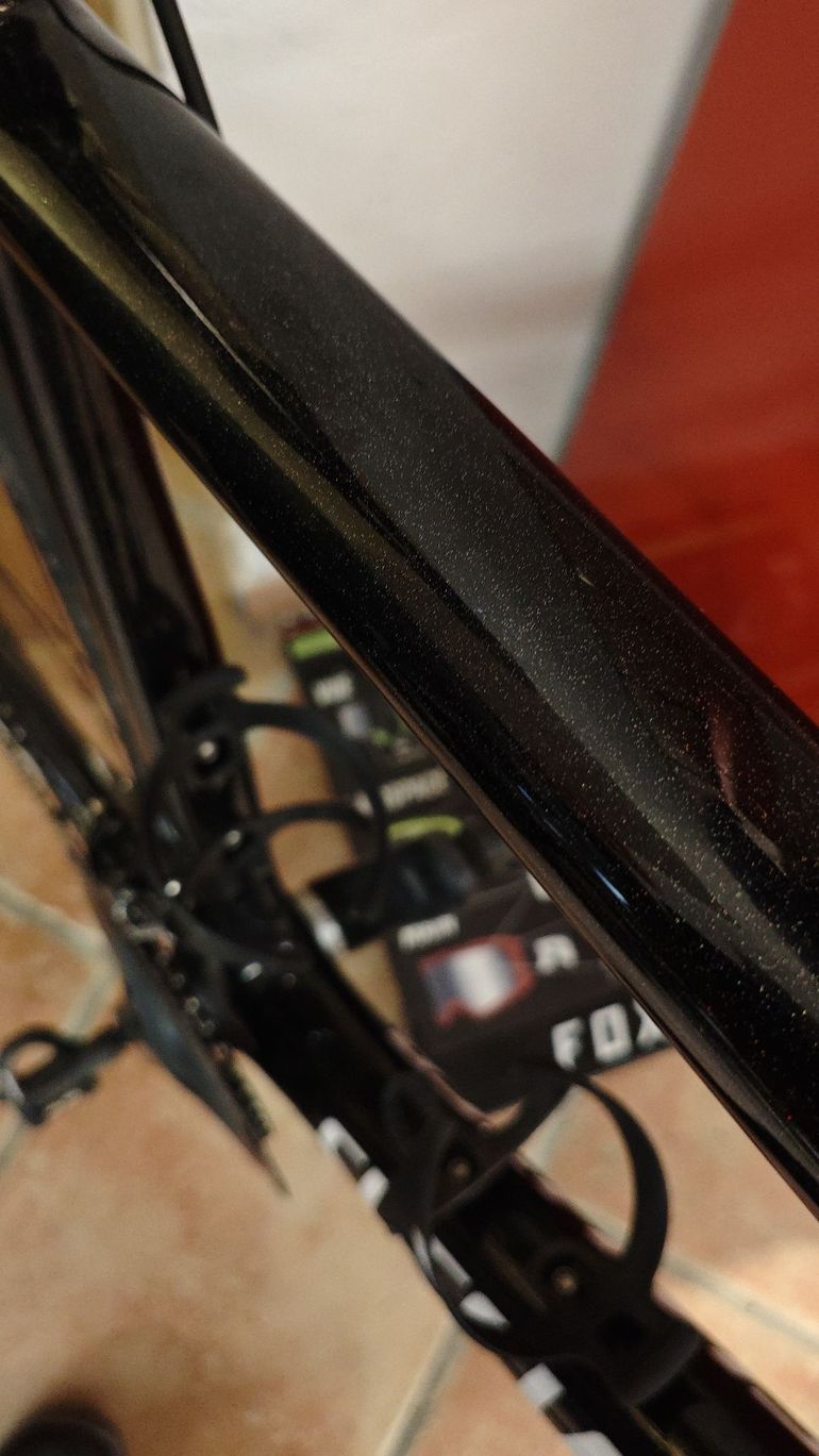 Used Specialized Tarmac Shimano Ultegra 2018 Road & Gravel, Black — image 7 of 9