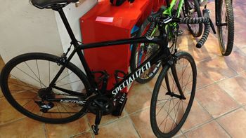 Used Specialized Tarmac Shimano Ultegra 2018 Road & Gravel, Black — image 8 of 9