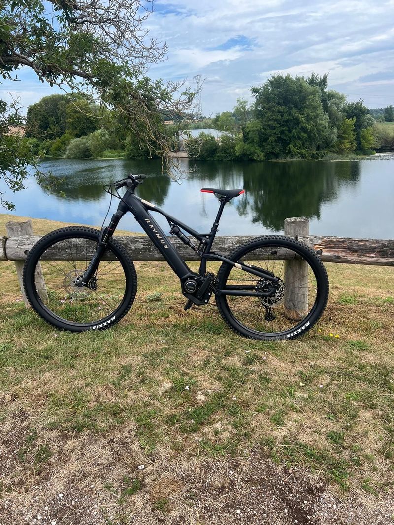 Raymon FullRay 150E 9.0 2025 Mountainbike d'occasion — image 2 sur 4