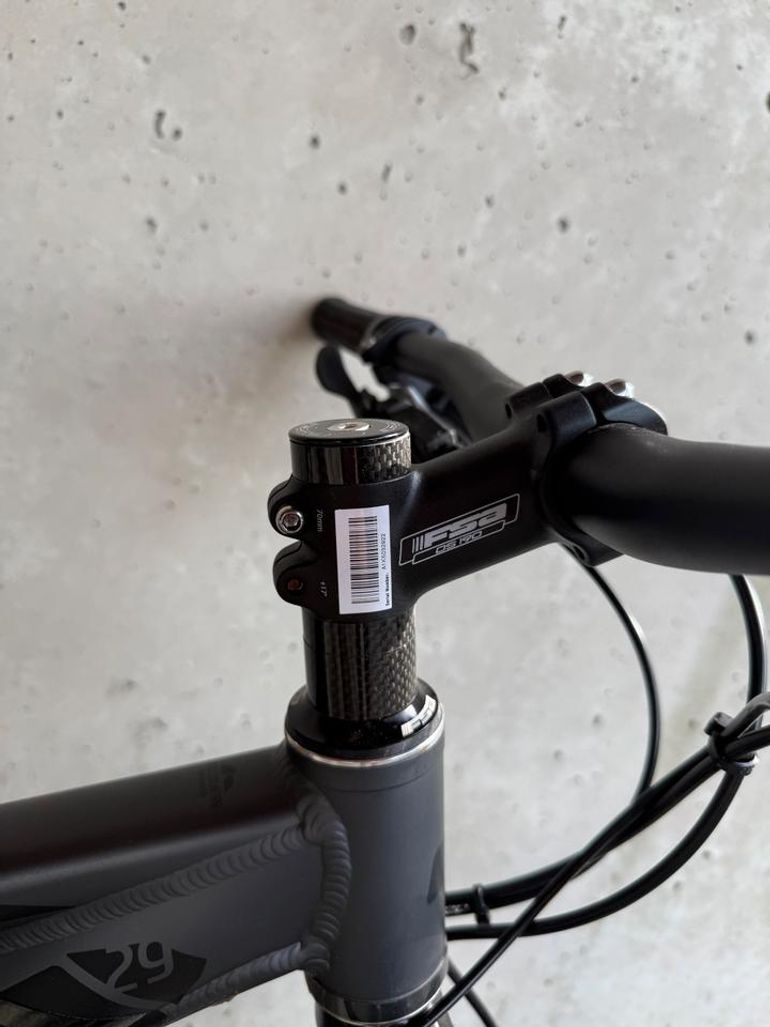 Used CUBE Cube Race One 29 Zoll M17 2019 Mountainbike, Black — image 12 of 15