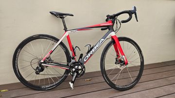 Gebrauchtes Orbea AVANT M30TEAM-D 2019 2019 Road & Gravel, Rot — Bild 1 von 8