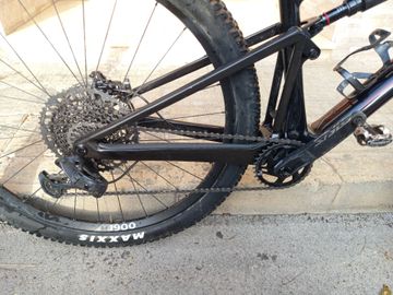 Used BMC Fourstroke LT ONE 2024 2024 Mountainbike, Red, 29 — image 3 of 8