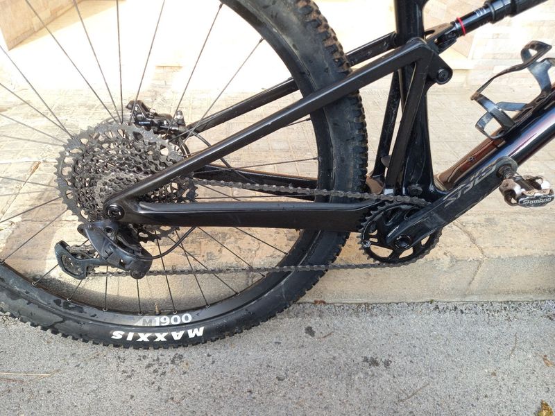 Used BMC Fourstroke LT ONE 2024 2024 Mountainbike, Red, 29 — image 3 of 8