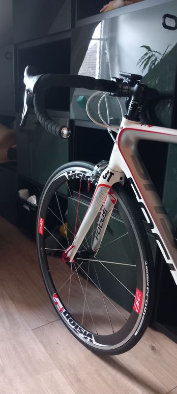 Used Focus Pro 2.0 2012 2012 Road & Gravel, White — image 7 of 11