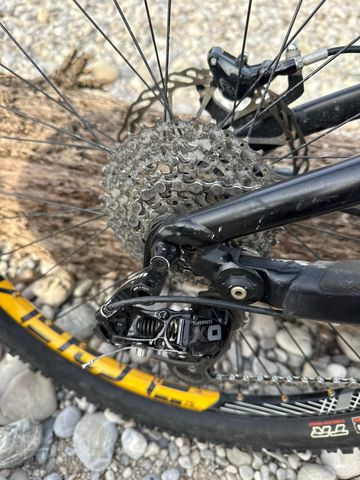 Specialized Enduro Expert EVO 2011 2011 Mountainbike d'occasion — image 7 sur 33