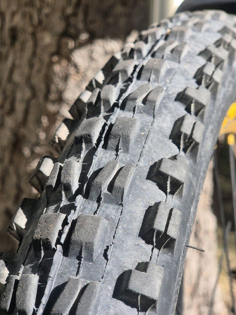 Used Specialized Enduro Expert EVO 2011 2011 Mountainbike, Black, 26 — image 26 of 33