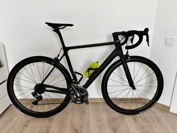 Canyon Ultimate CF SLX 8.0 Di2 2019 2019 Road & Gravel usato