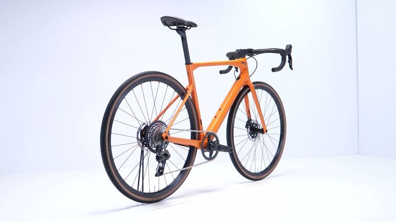 Used BMC Roadmachine X TWO 2022 Frameset 2022 Road & Gravel, Orange — image 3 of 3