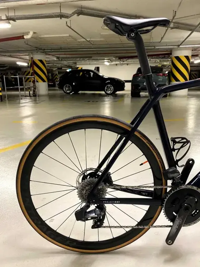 Used Trek Émonda SLR 7 eTap 2021 2021 Road & Gravel — image 11 of 12